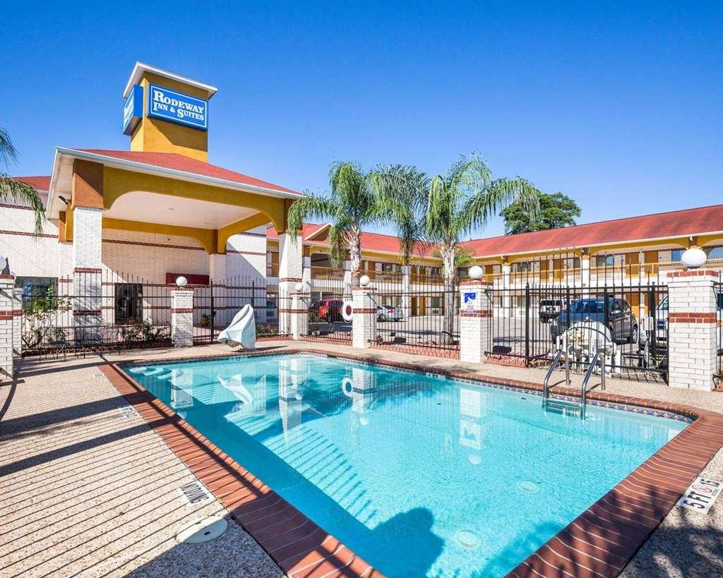 Hotel Rodeway & *