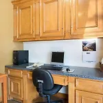 Rodeway Inn & Suites 