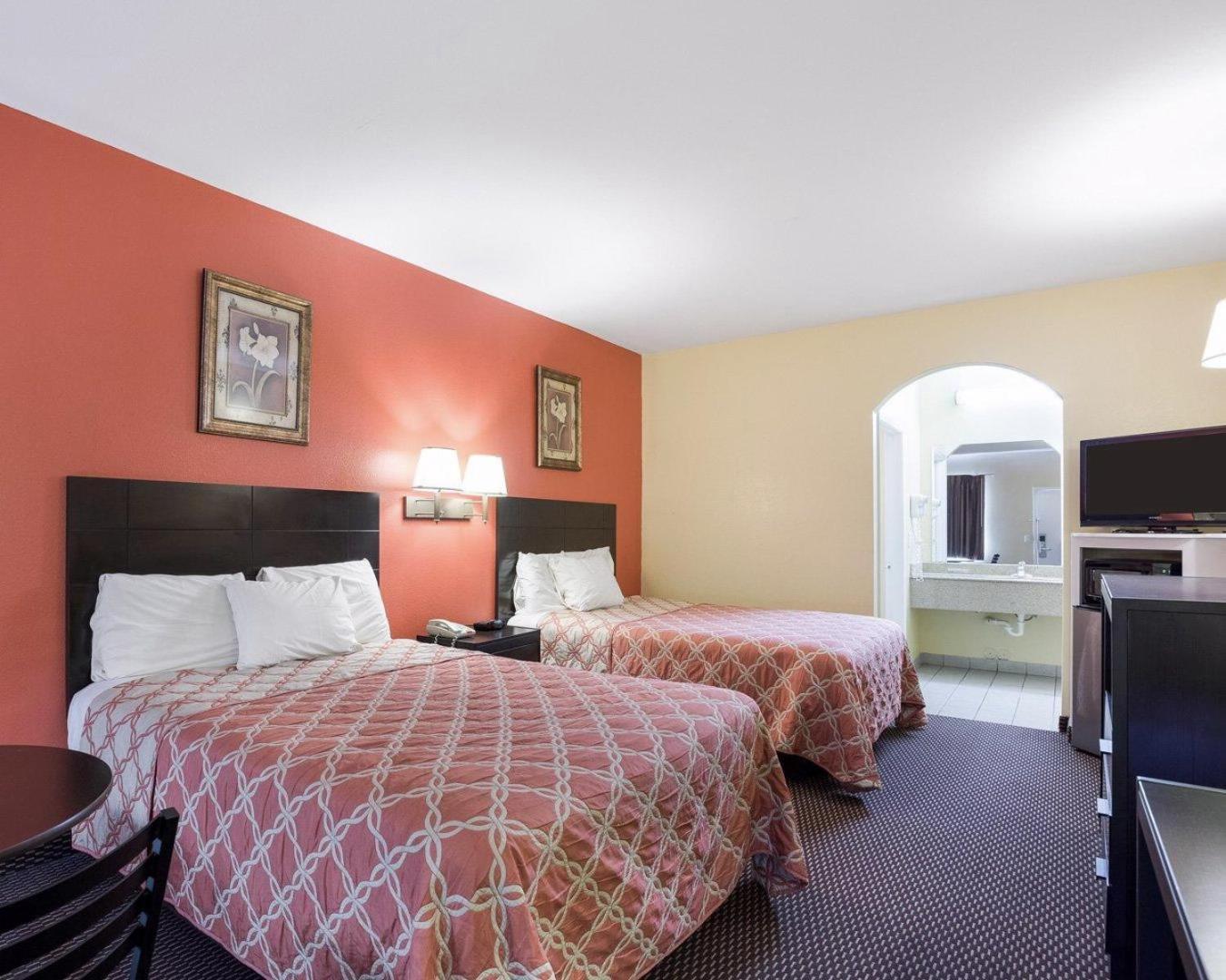 Hotel Rodeway &