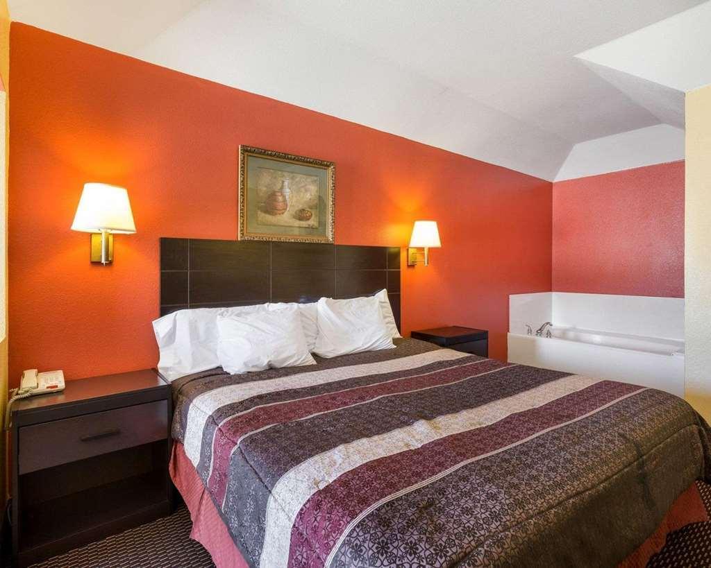 Hotel Rodeway &
