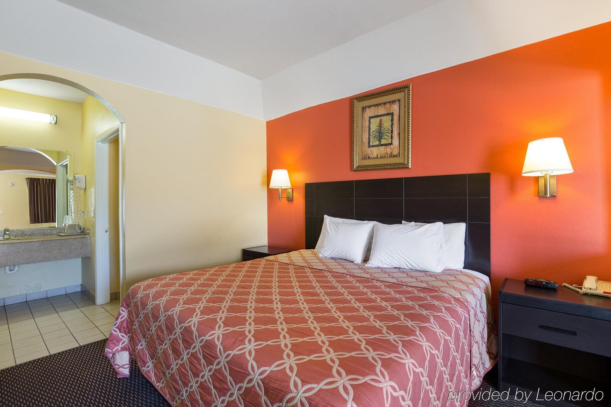Hotel Rodeway &